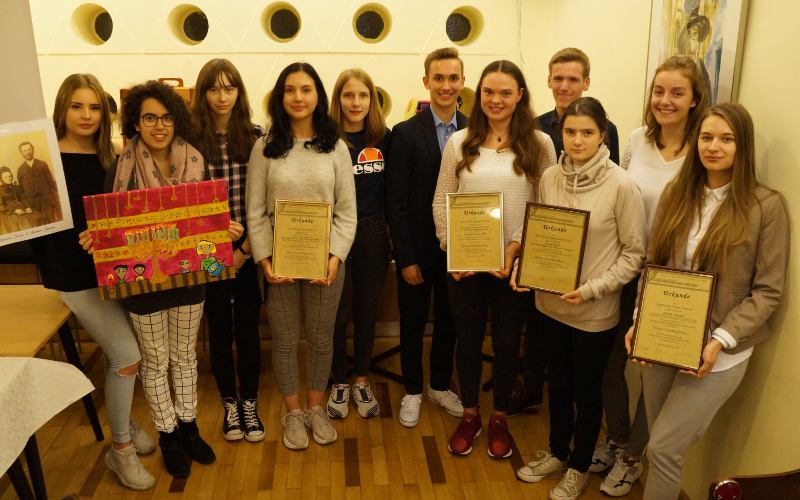 Die Preisträger/innen des Kreutzer -Vorembergpreises 2019 Gruppenbild der Preisträger des Kreutzer Voremberg Preises 2019. 1