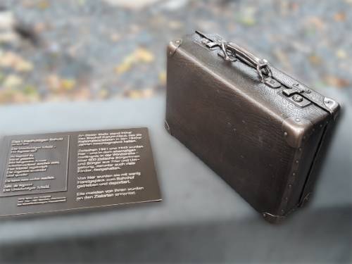 Deportationsdenkmal Bischof Korumhaus Trier mb 500